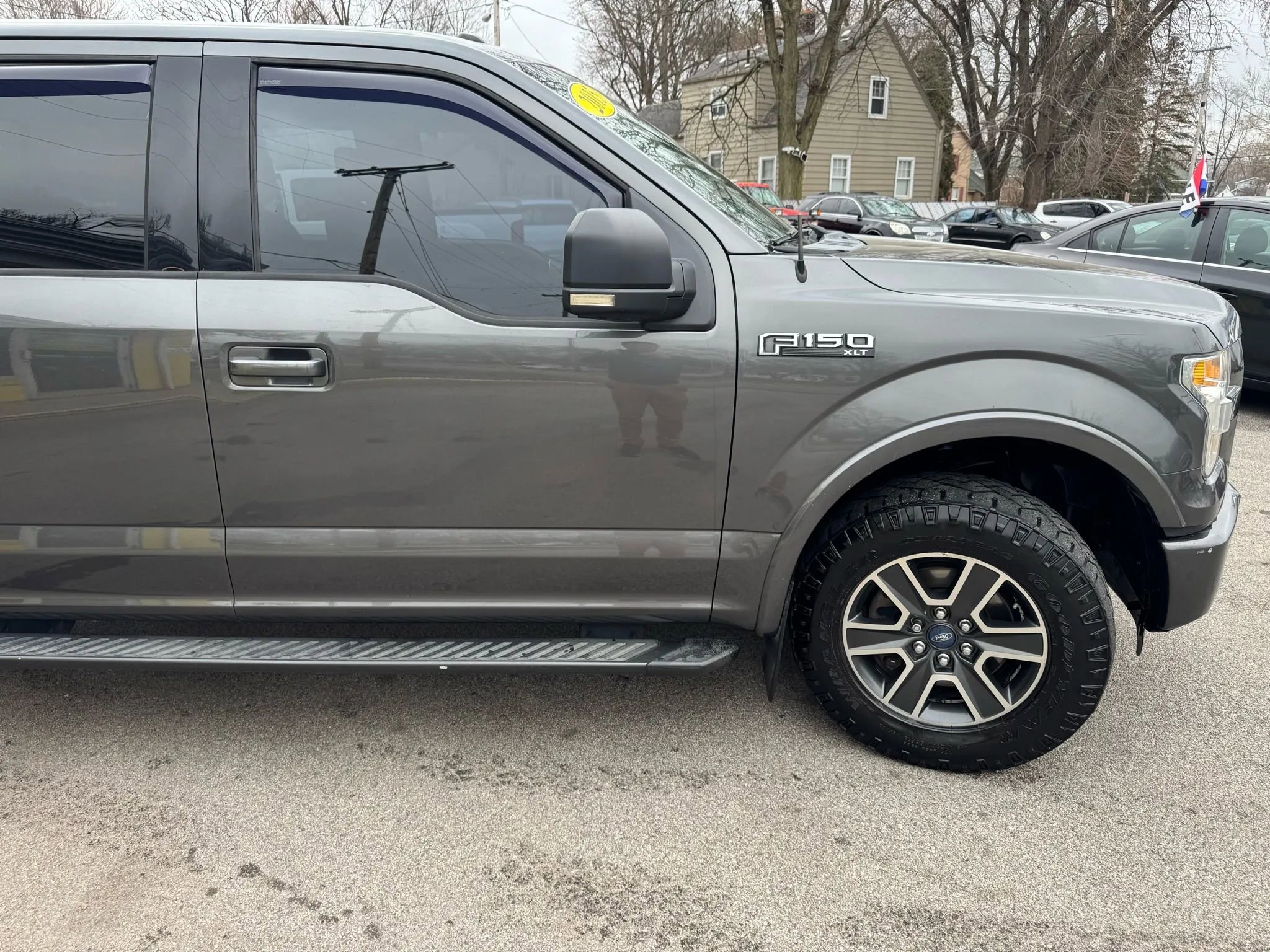 Used 2015 Ford F150 XLT w/ Equipment Group 301A Mid image 10