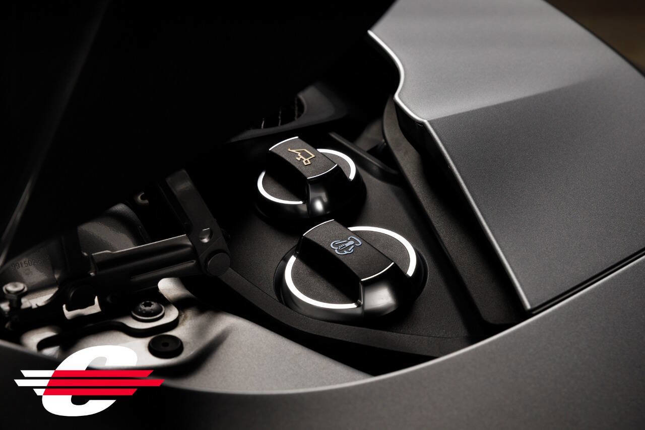 Used 2017 Porsche 911 Carrera 4S image 11