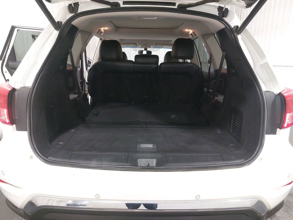 Used 2019 Nissan Pathfinder SL image 14