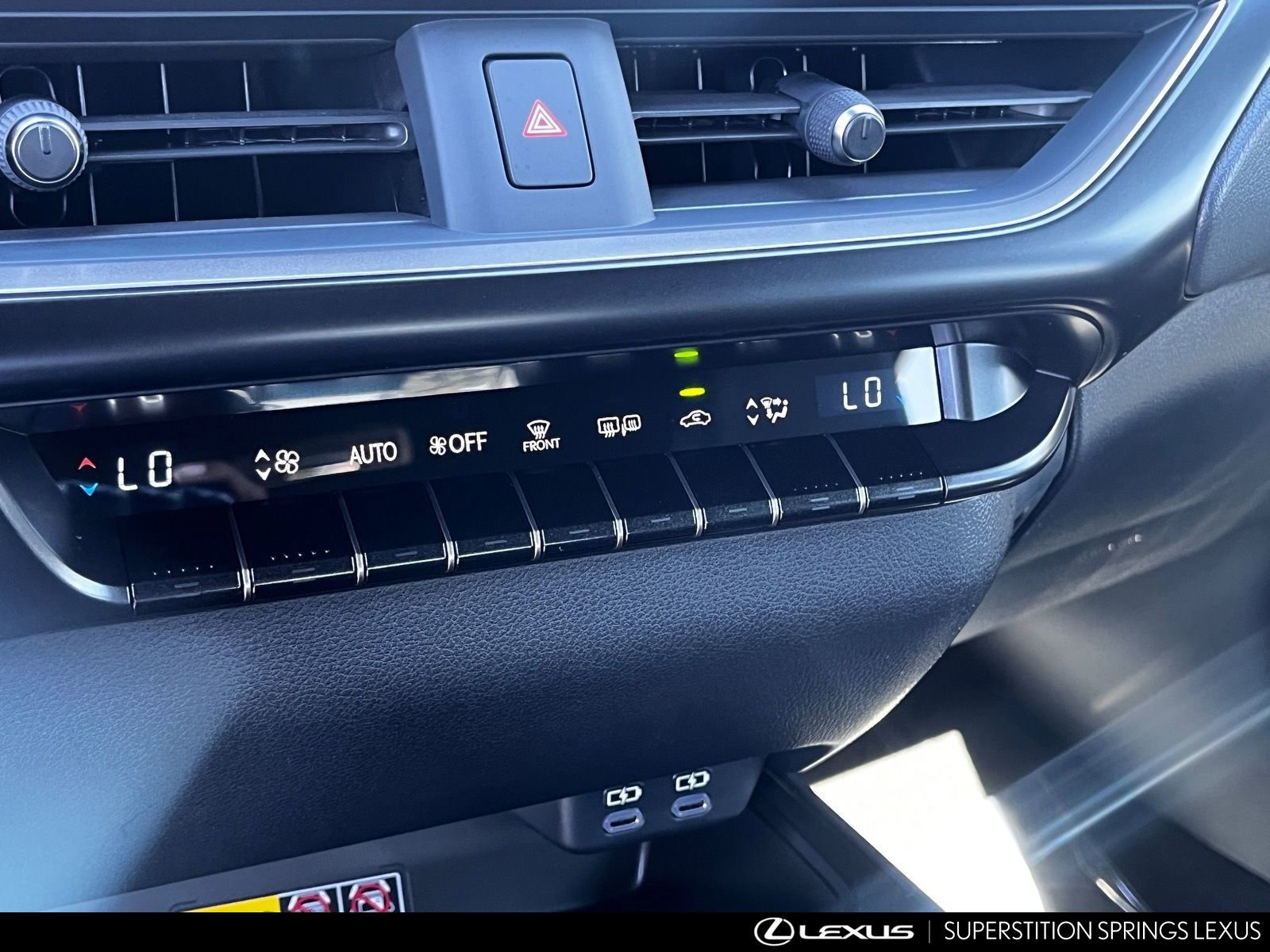 New 2026 Lexus UX 300h FWD image 18