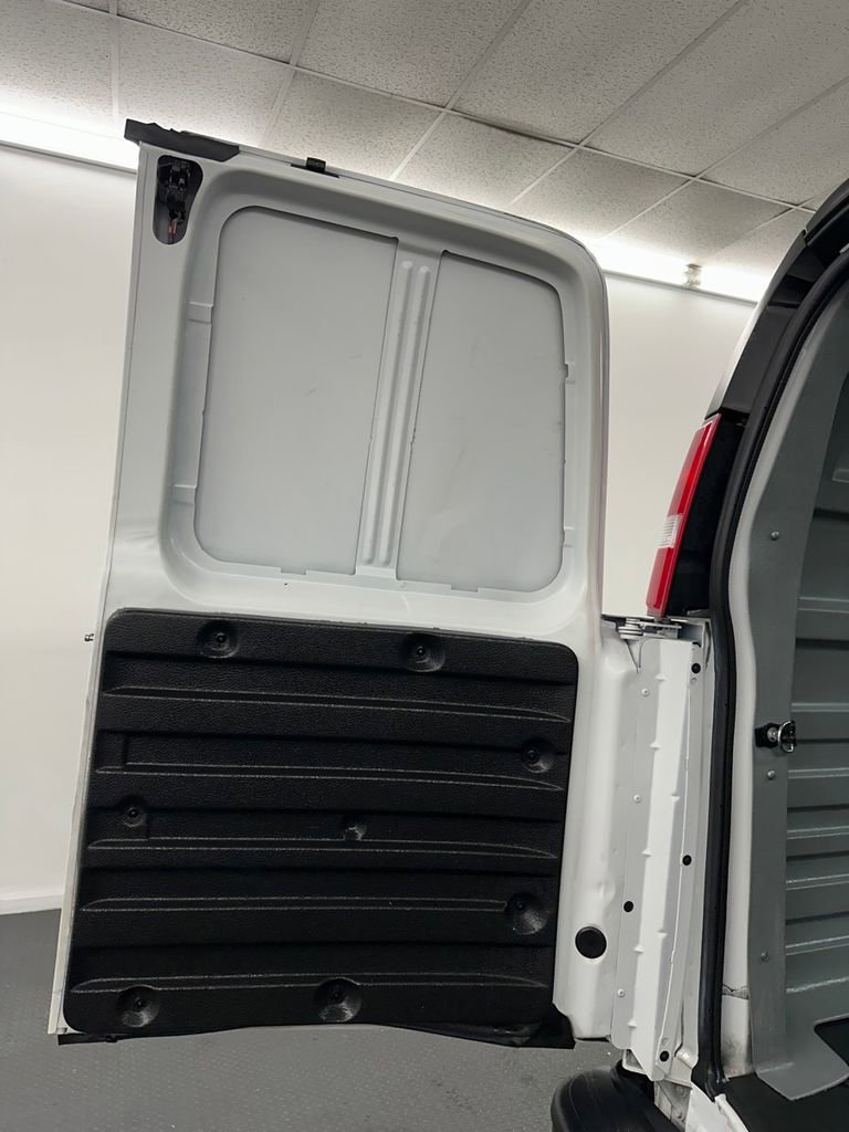 Used 2020 Chevrolet Express 2500 image 20