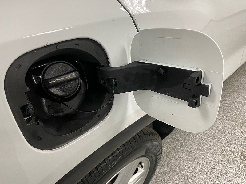 Used 2020 Chevrolet Trax LT w/ LT Convenience Package image 28