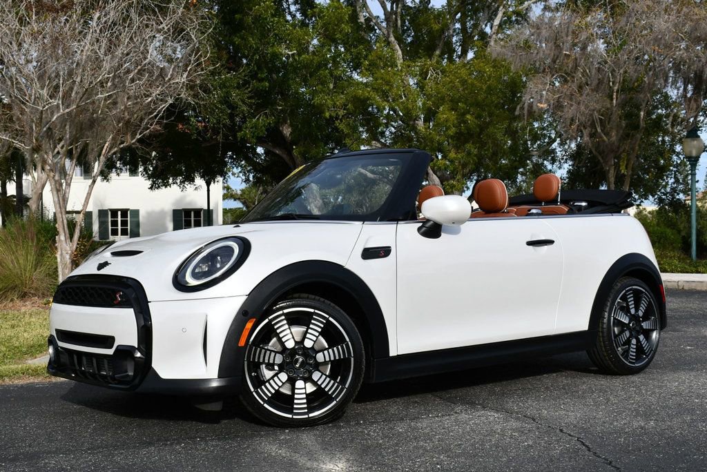 Used 2023 MINI Cooper S image 22