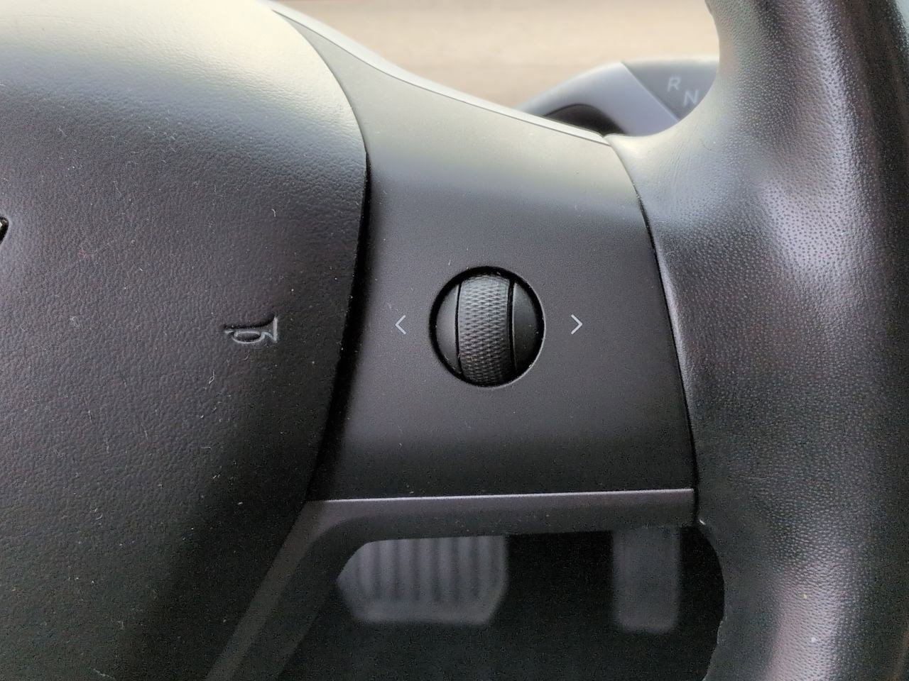 Used 2018 Tesla Model 3 Long Range image 12