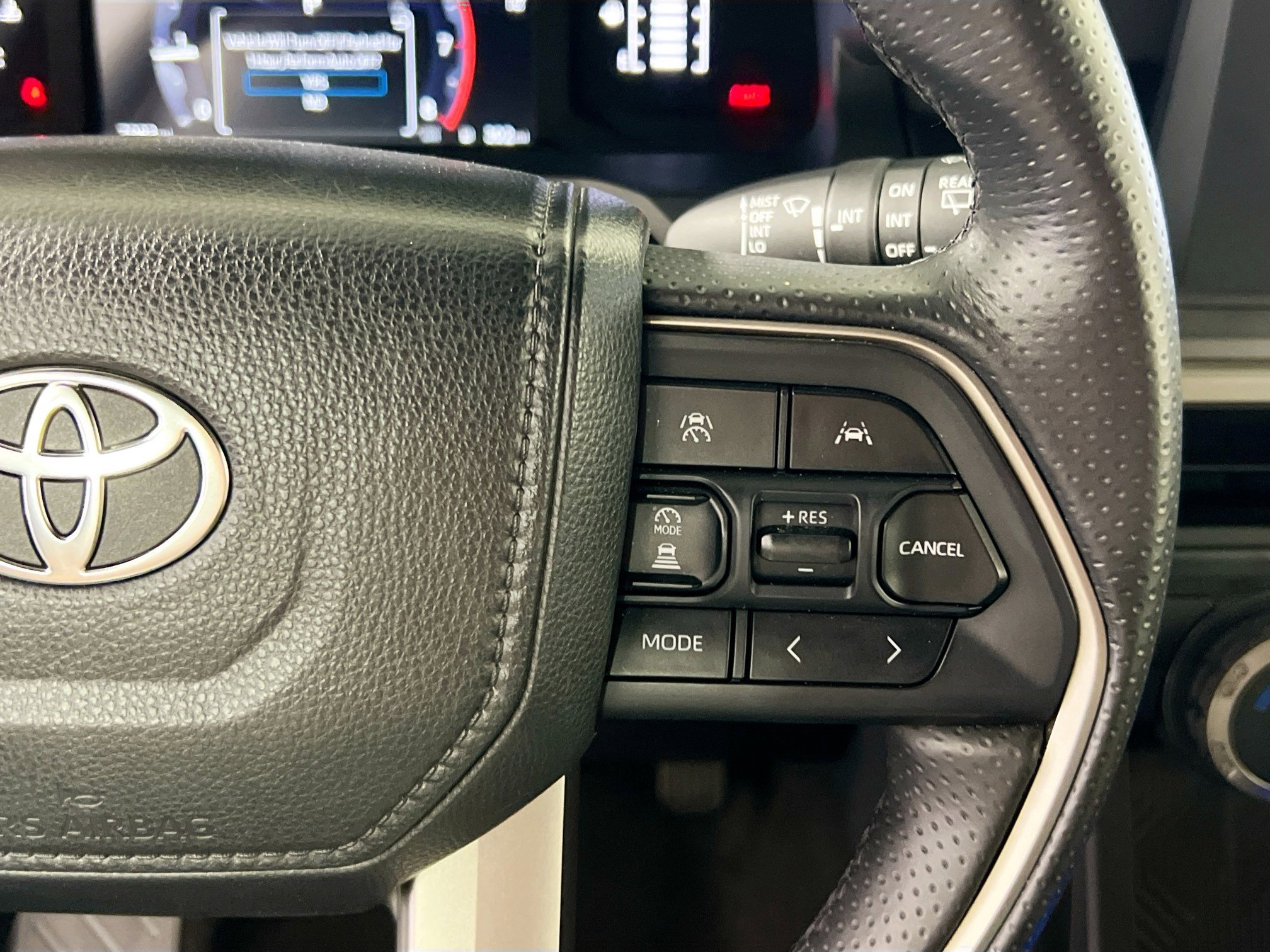 Used 2025 Toyota 4Runner SR5 image 19