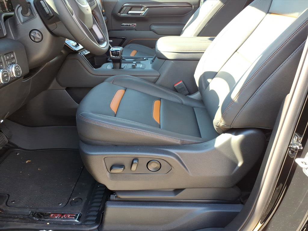 New 2026 GMC Sierra 1500 AT4 w/ AT4 Premium Package image 13