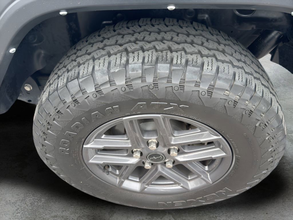 Used 2024 Jeep Wrangler Sport S AWD/4WD image 38