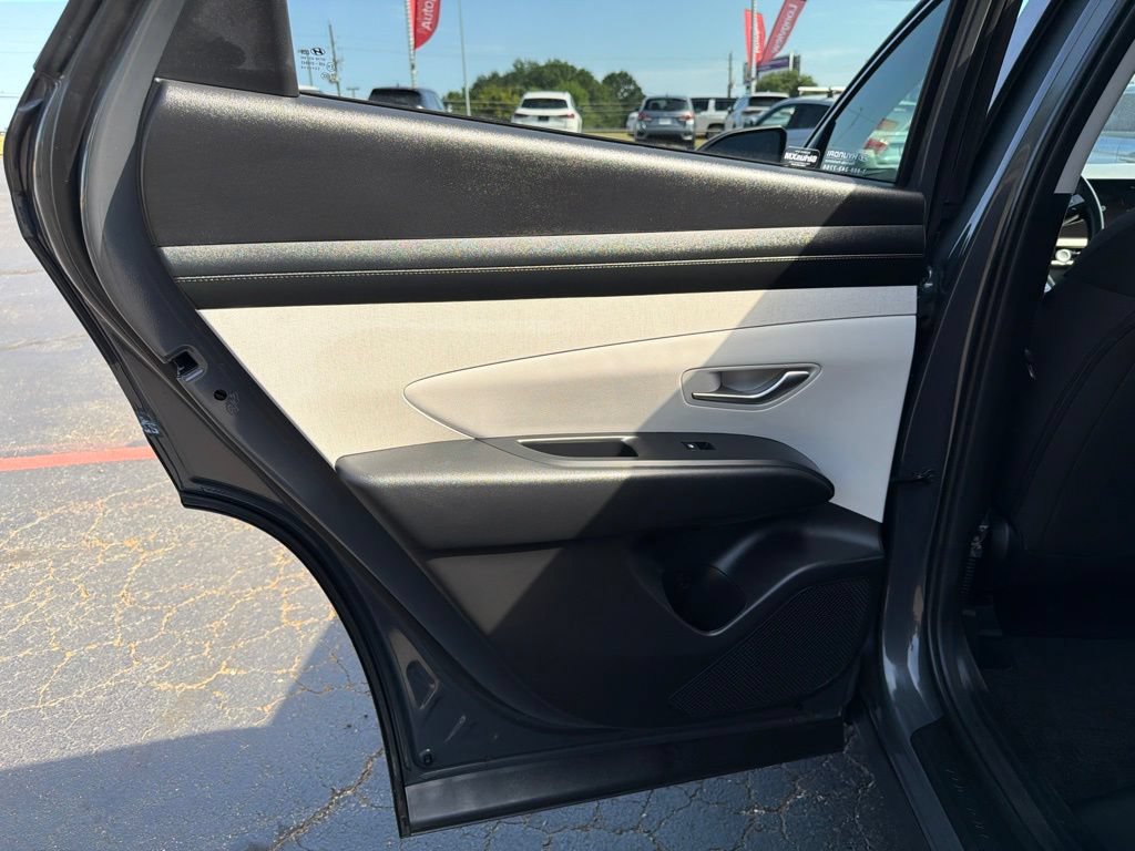 Used 2025 Hyundai Tucson SEL FWD image 31