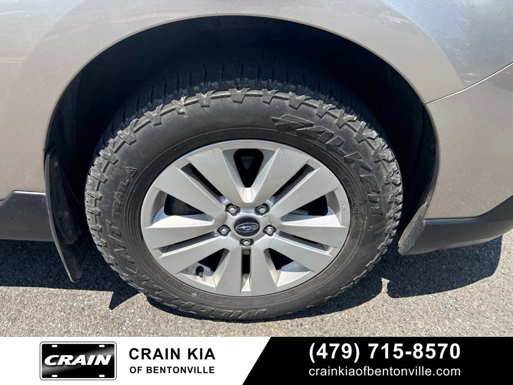 Used 2016 Subaru Outback 2.5i Premium AWD/4WD image 8