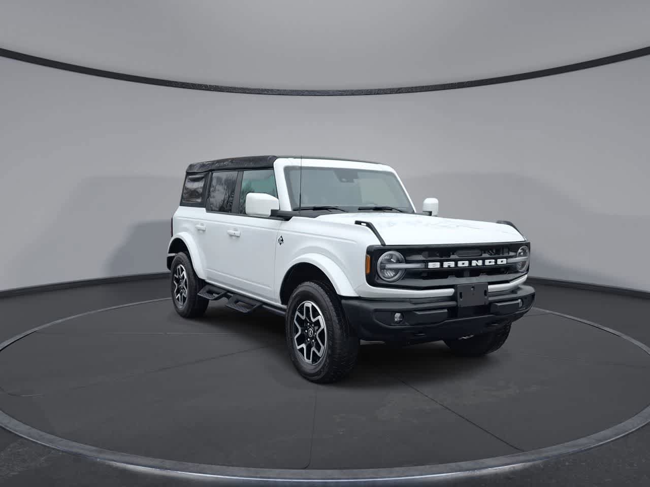 Certified 2024 Ford Bronco Outer Banks image 2