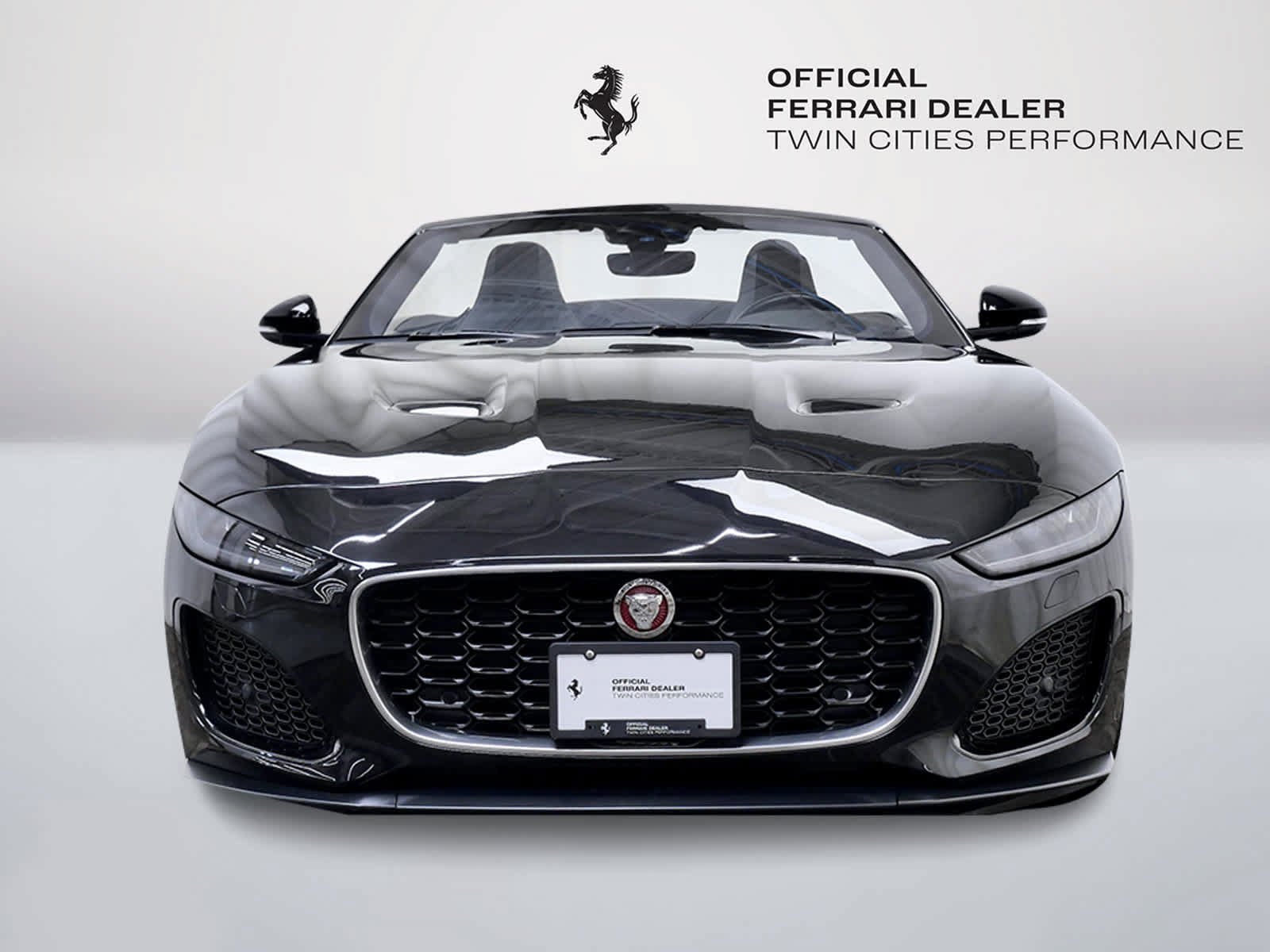 Used 2023 Jaguar F-TYPE Convertible RWD image 11