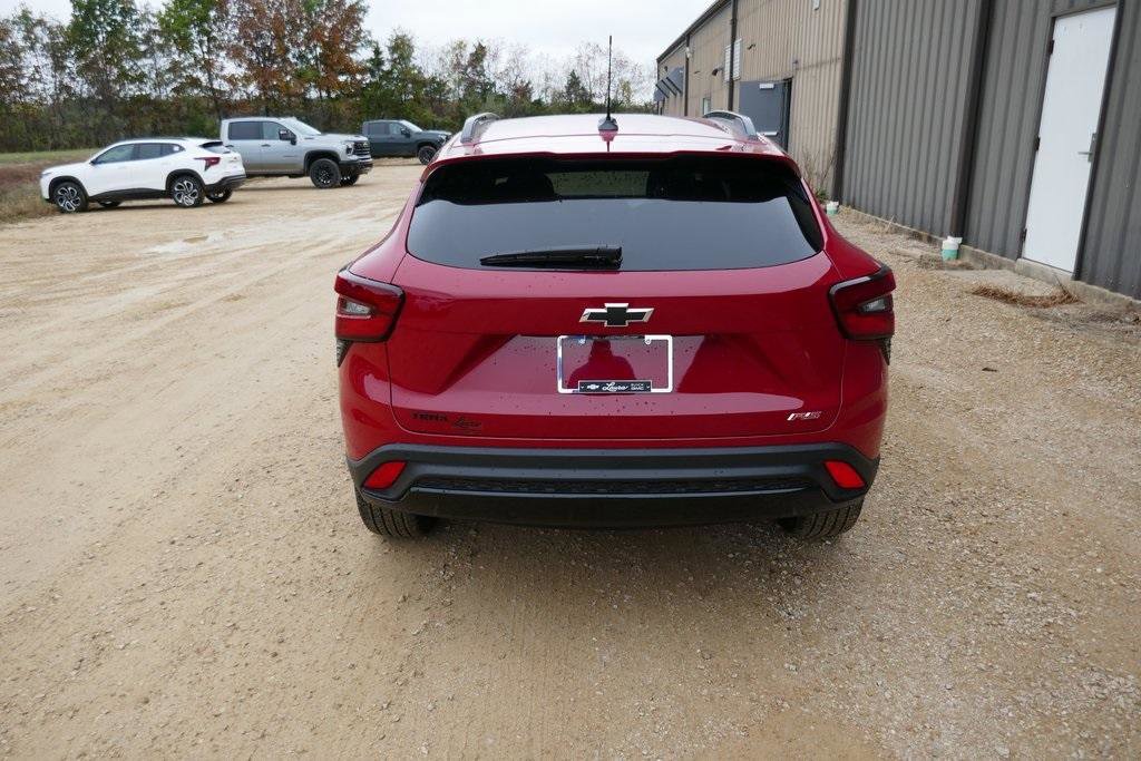 New 2026 Chevrolet Trax RS w/ Sunroof Package image 4