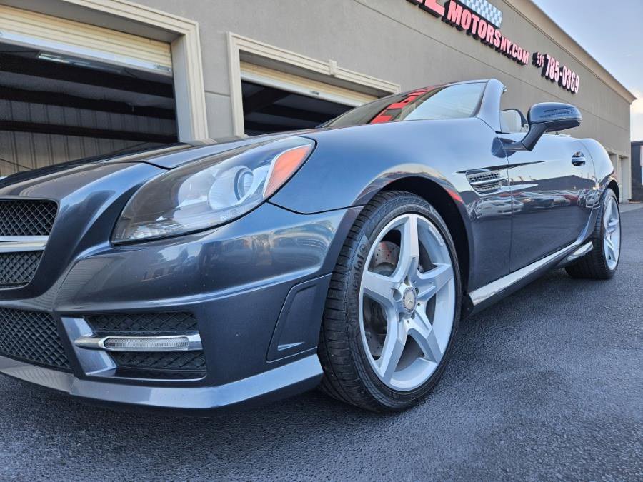 Used 2013 Mercedes-Benz SLK 250 image 16