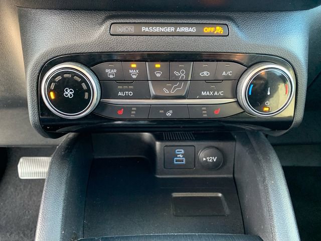 Used 2022 Ford Escape SE w/ Cold Weather Package image 33