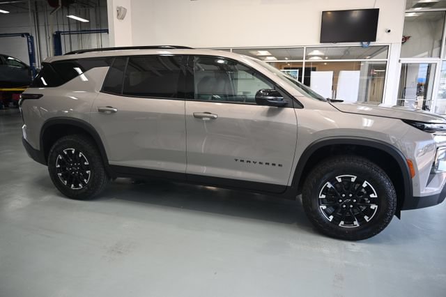 New 2026 Chevrolet Traverse Z71 w/ Enhanced Driving Package AWD/4WD image 6