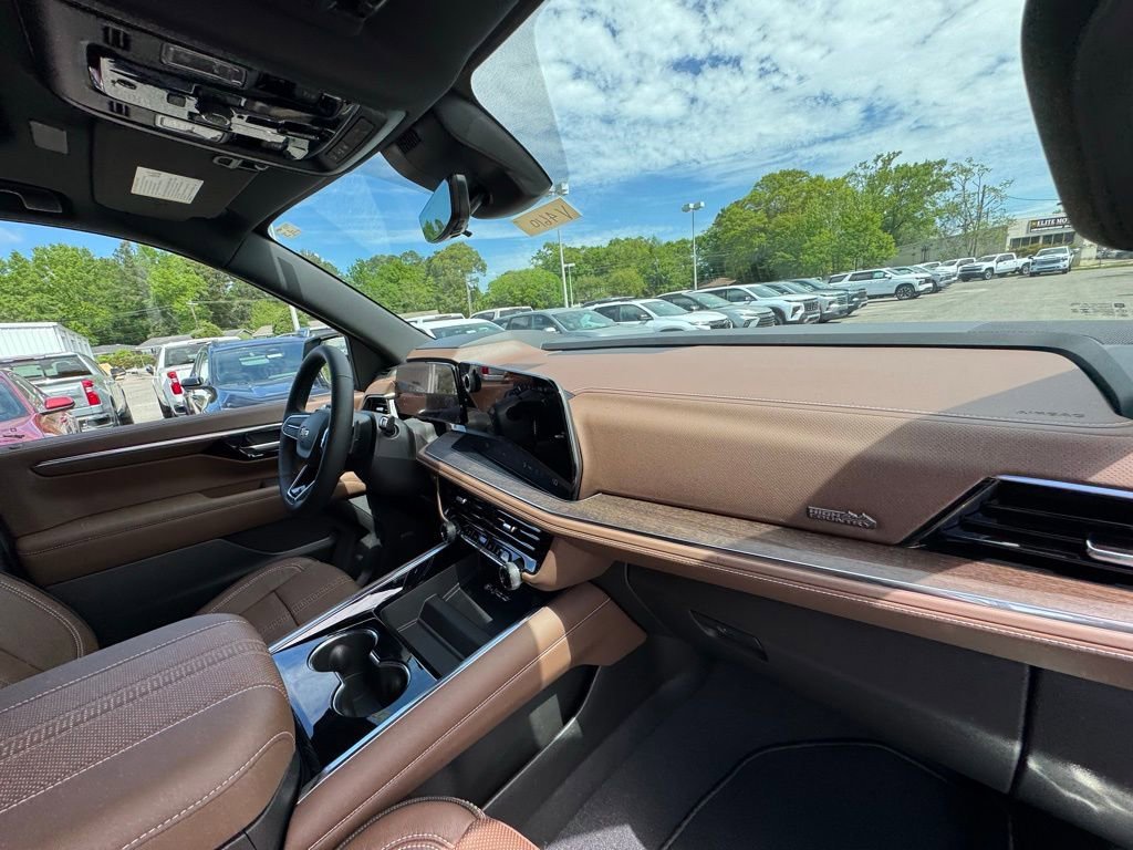 New 2026 Chevrolet Tahoe High Country RWD image 17