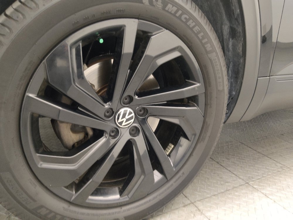 Used 2021 Volkswagen Atlas SE w/ Towing Package FWD image 31