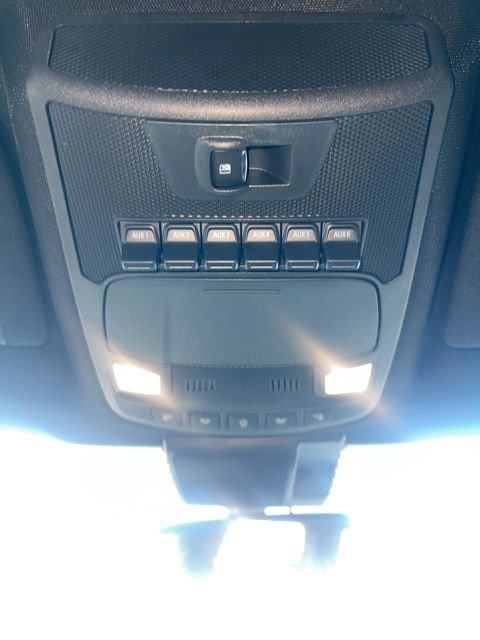 Used 2022 Ford F250 Lariat w/ Chrome Package image 17