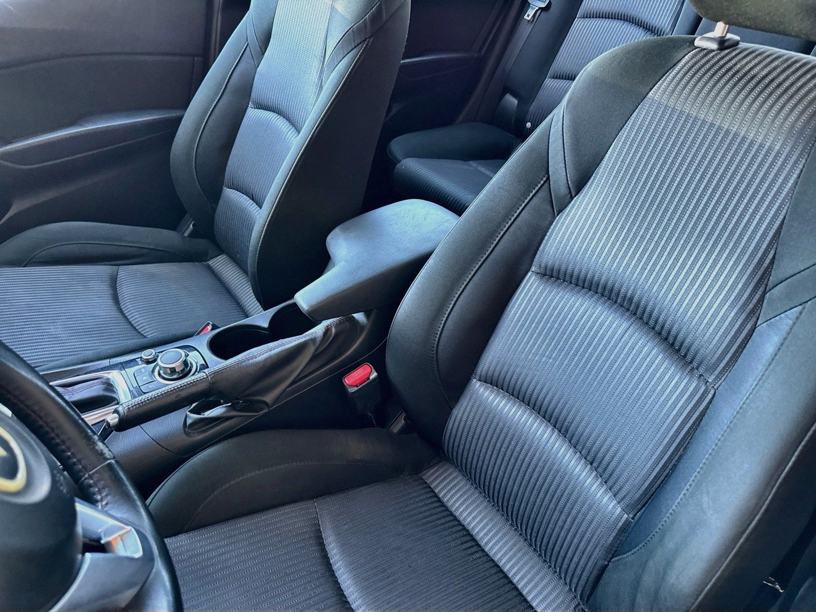 Used 2015 MAZDA MAZDA3 i Touring FWD image 12