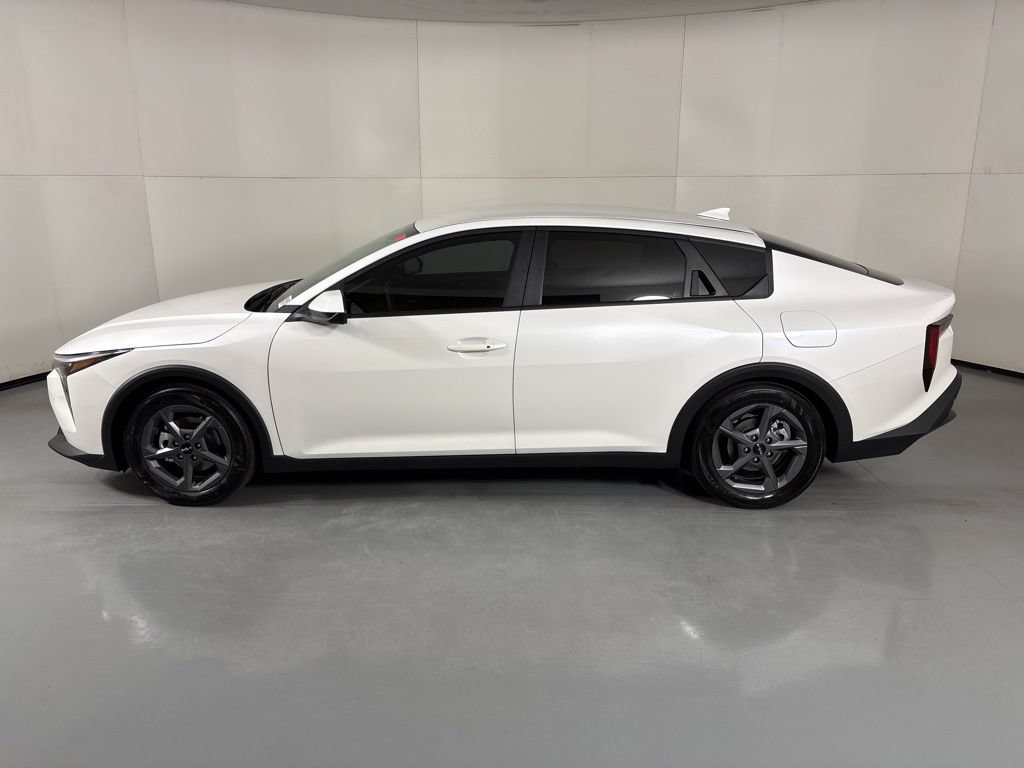 New 2026 Kia K4 FWD image 5