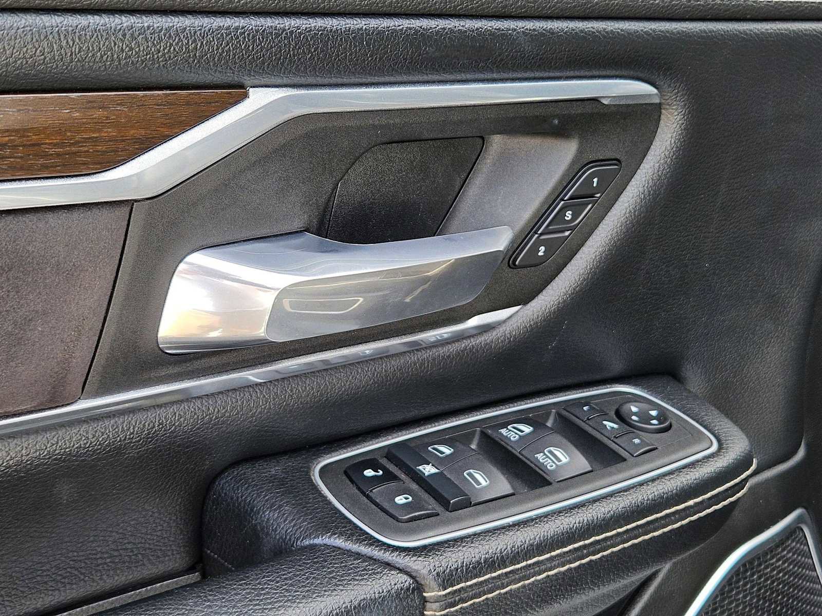 Used 2022 RAM 1500 Laramie w/ Laramie Southwest Edition image 30