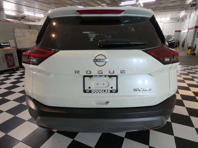 Used 2023 Nissan Rogue SV AWD/4WD image 5