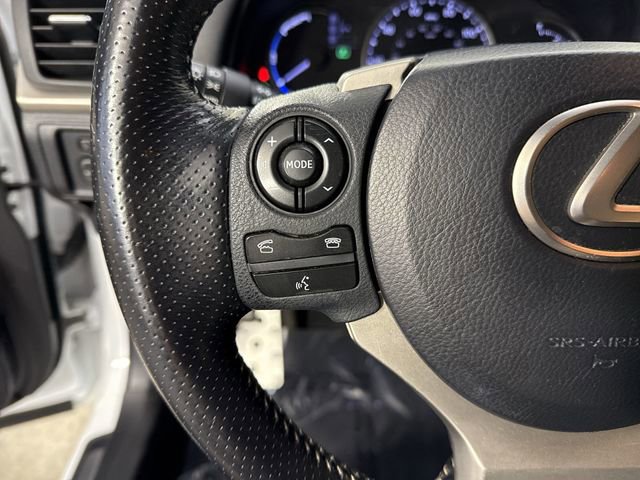 Used 2016 Lexus CT 200h w/ Navigation Package FWD image 13