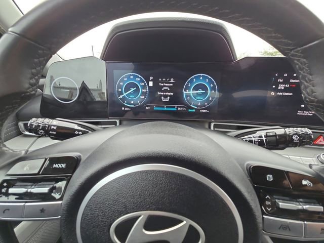 Used 2024 Hyundai Elantra Limited FWD image 25