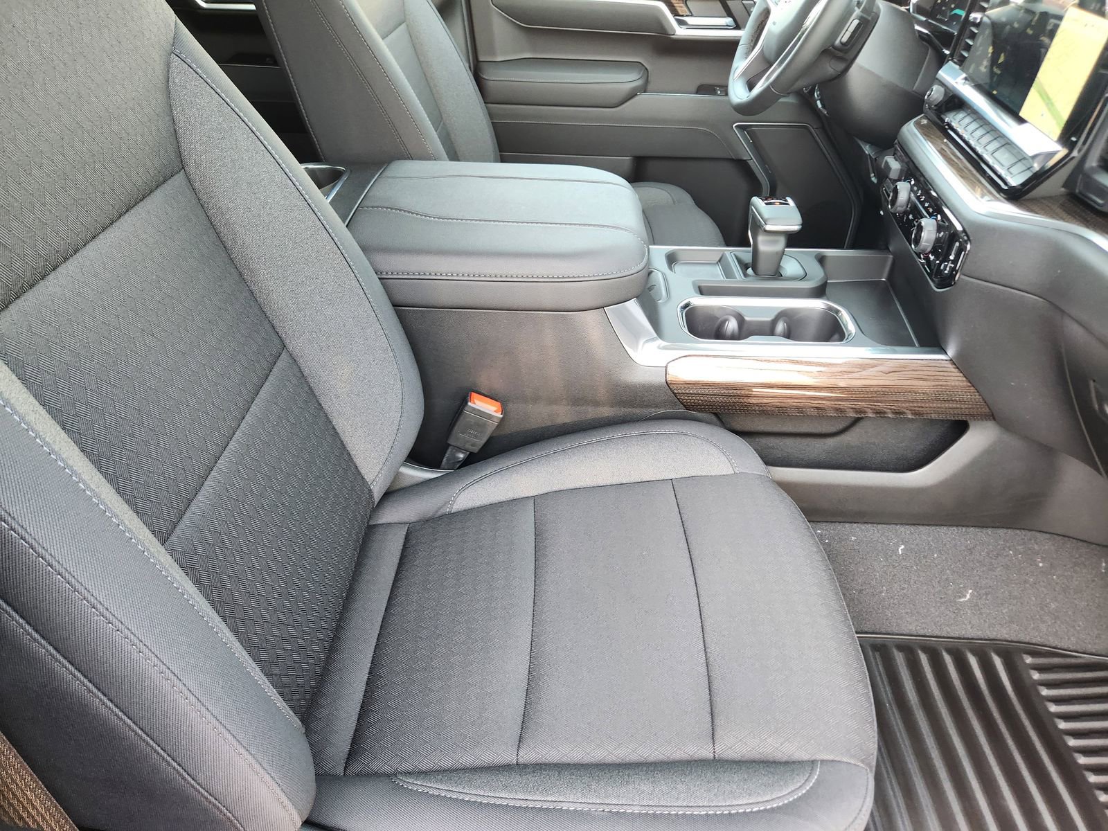 New 2026 Chevrolet Silverado 1500 LT w/ Texas Edition Plus RWD image 13