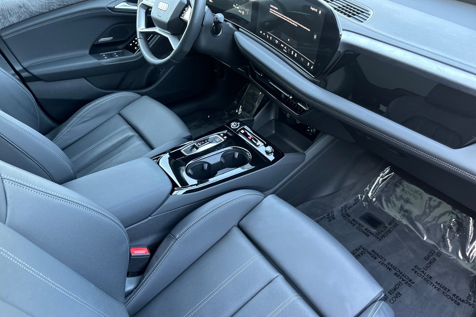 Used 2025 Audi A6 e-tron Premium Plus w/ Premium Plus image 14