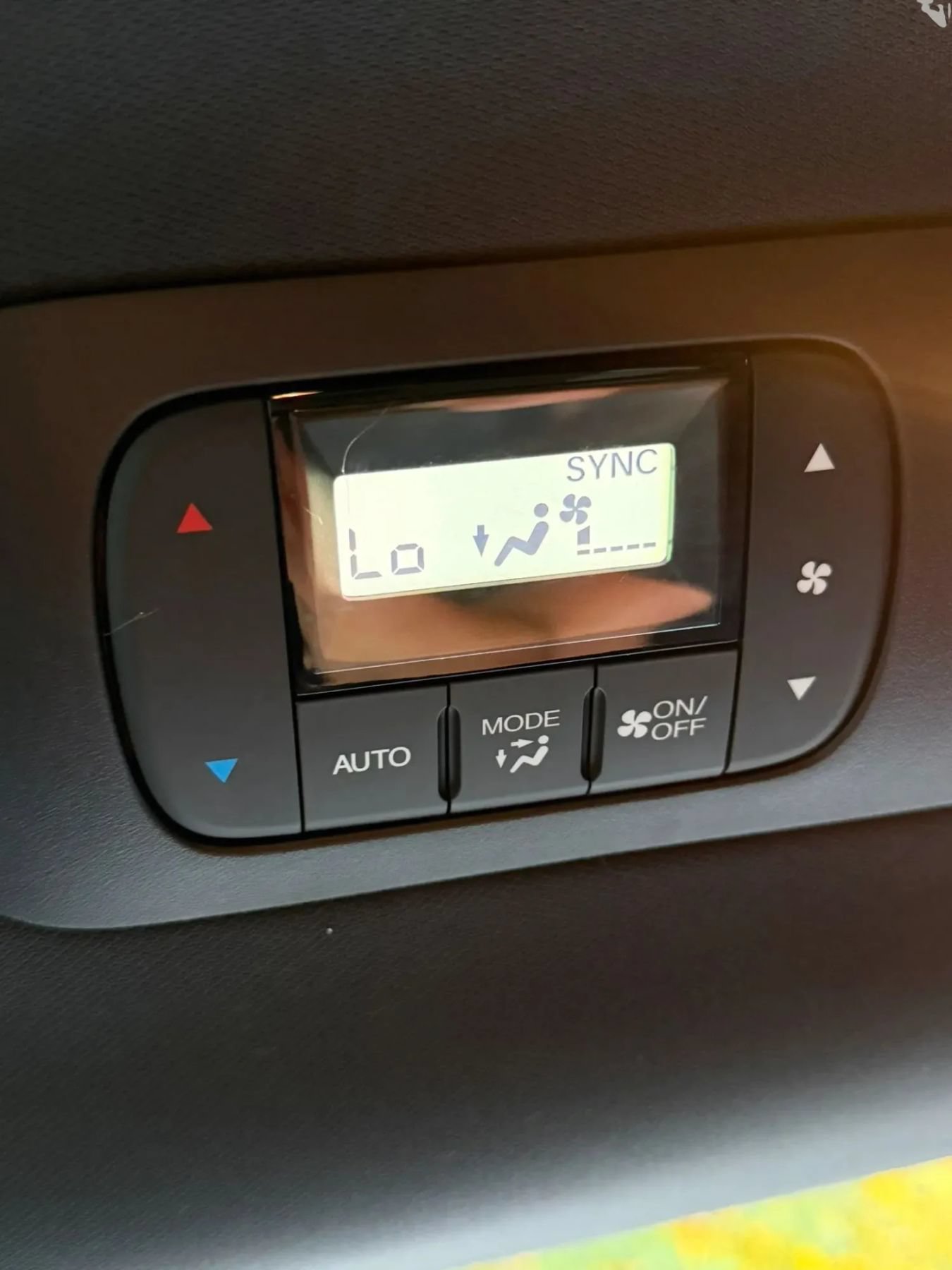 Used 2024 Honda Odyssey Sport image 40