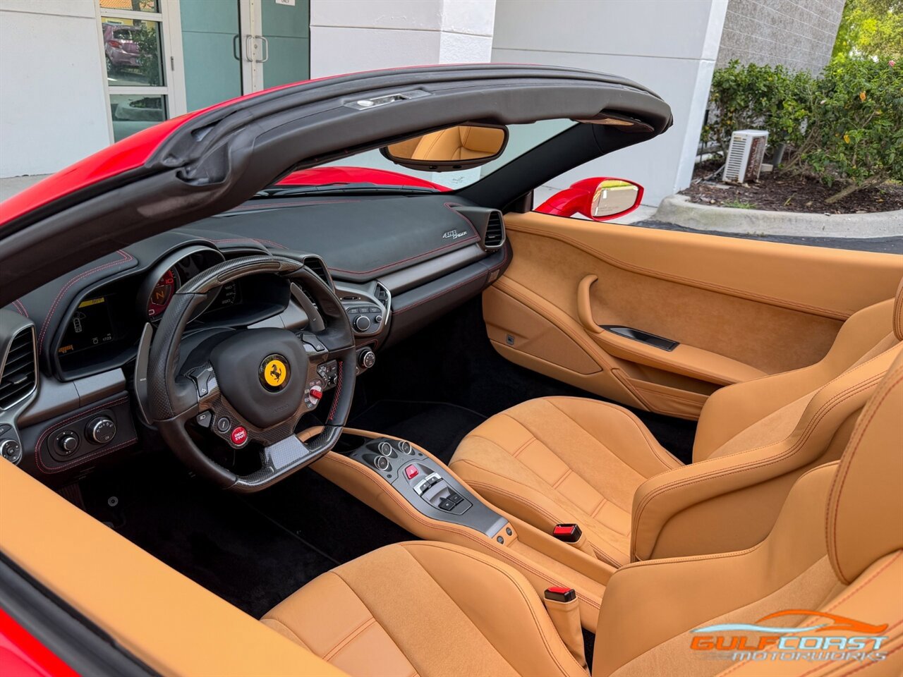 Used 2012 Ferrari 458 Spider RWD image 2