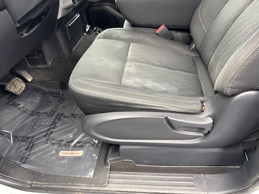 Used 2019 Nissan Titan SV AWD/4WD image 30