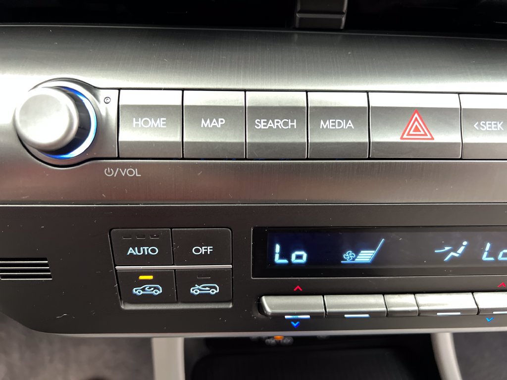 Used 2024 Hyundai Kona SEL AWD/4WD image 53