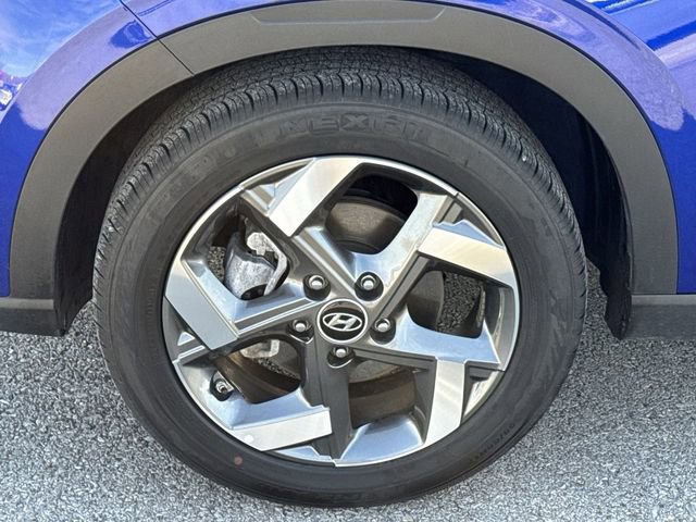 Used 2025 Hyundai Venue SEL image 21