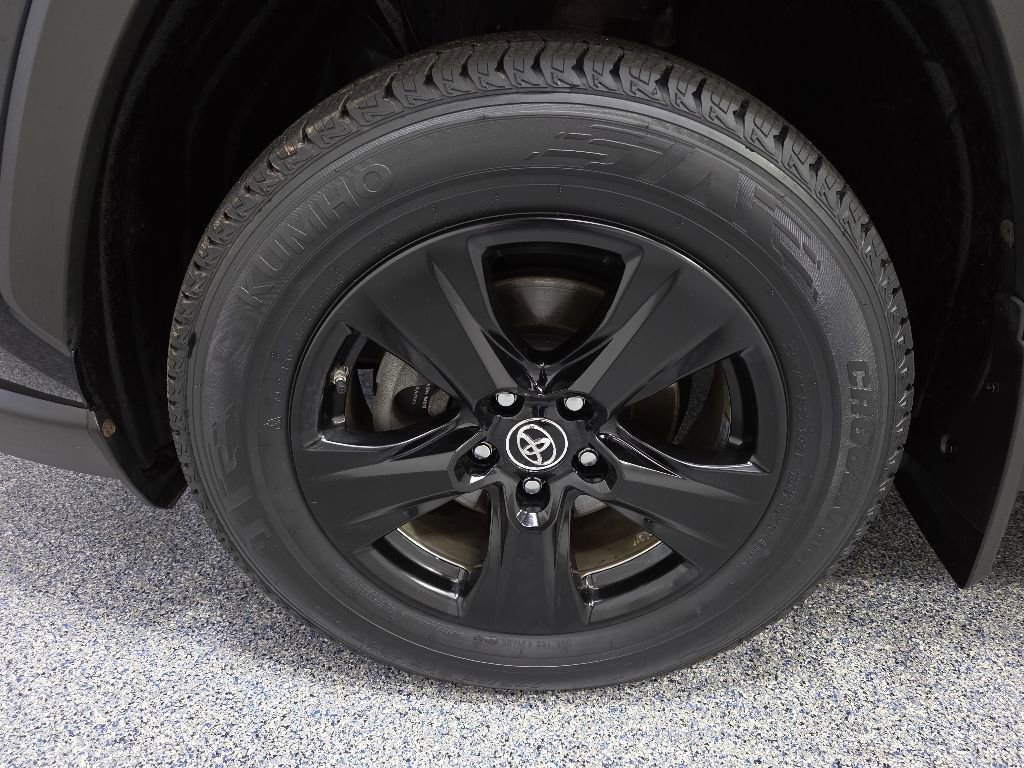 Used 2019 Toyota RAV4 XLE w/ Convenience Package AWD/4WD image 37
