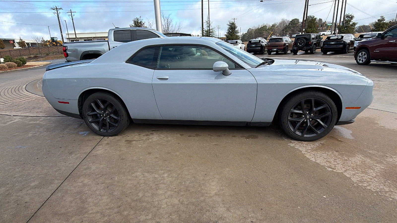 Used 2020 Dodge Challenger SXT w/ Blacktop Package image 7