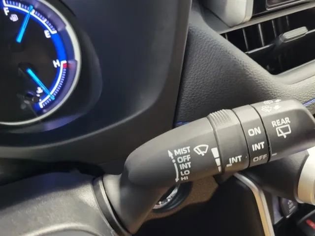 Used 2023 Toyota RAV4 SE AWD/4WD image 30