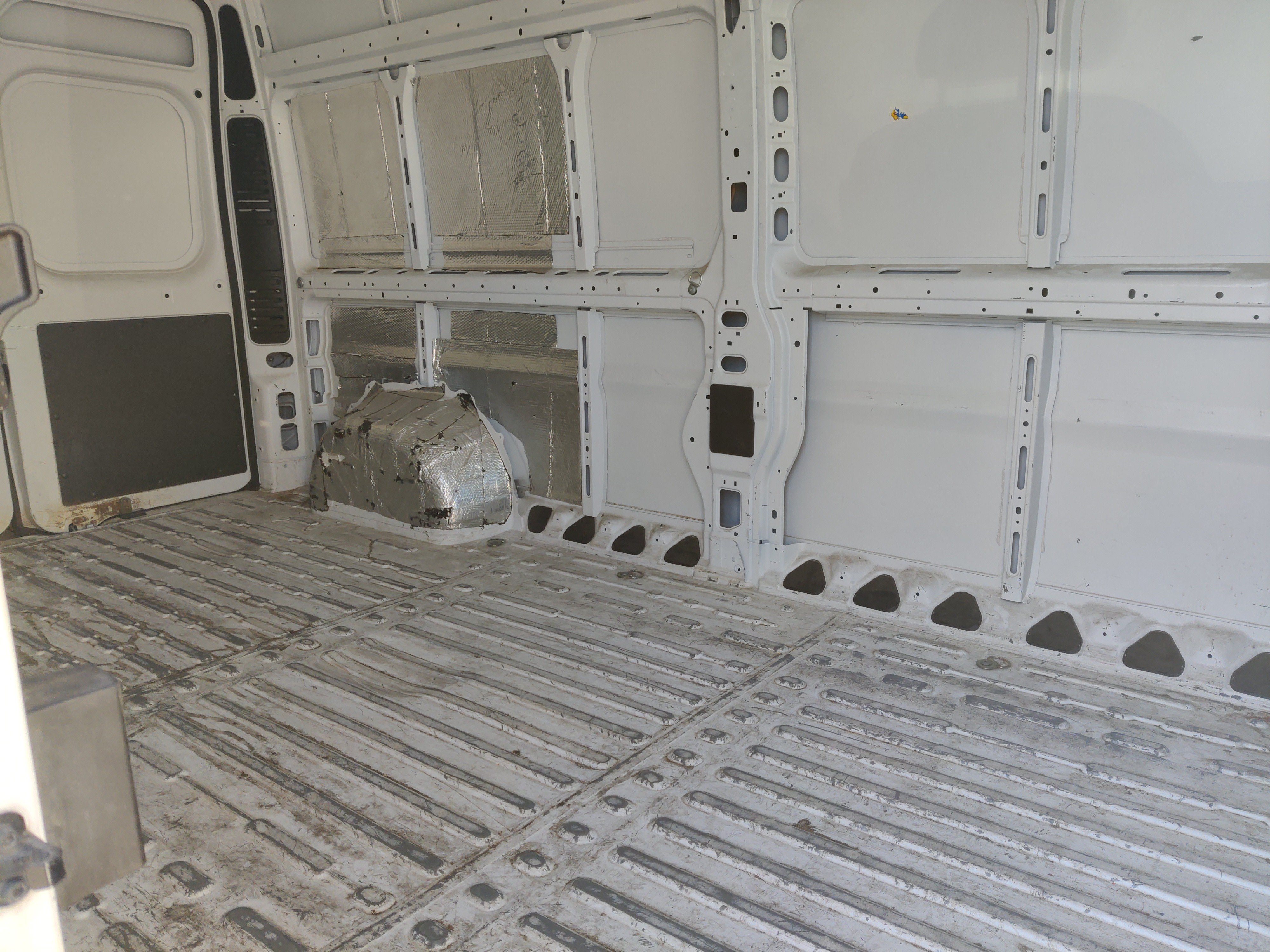 Used 2018 RAM ProMaster 2500 w/ Interior Convenience Group FWD image 33