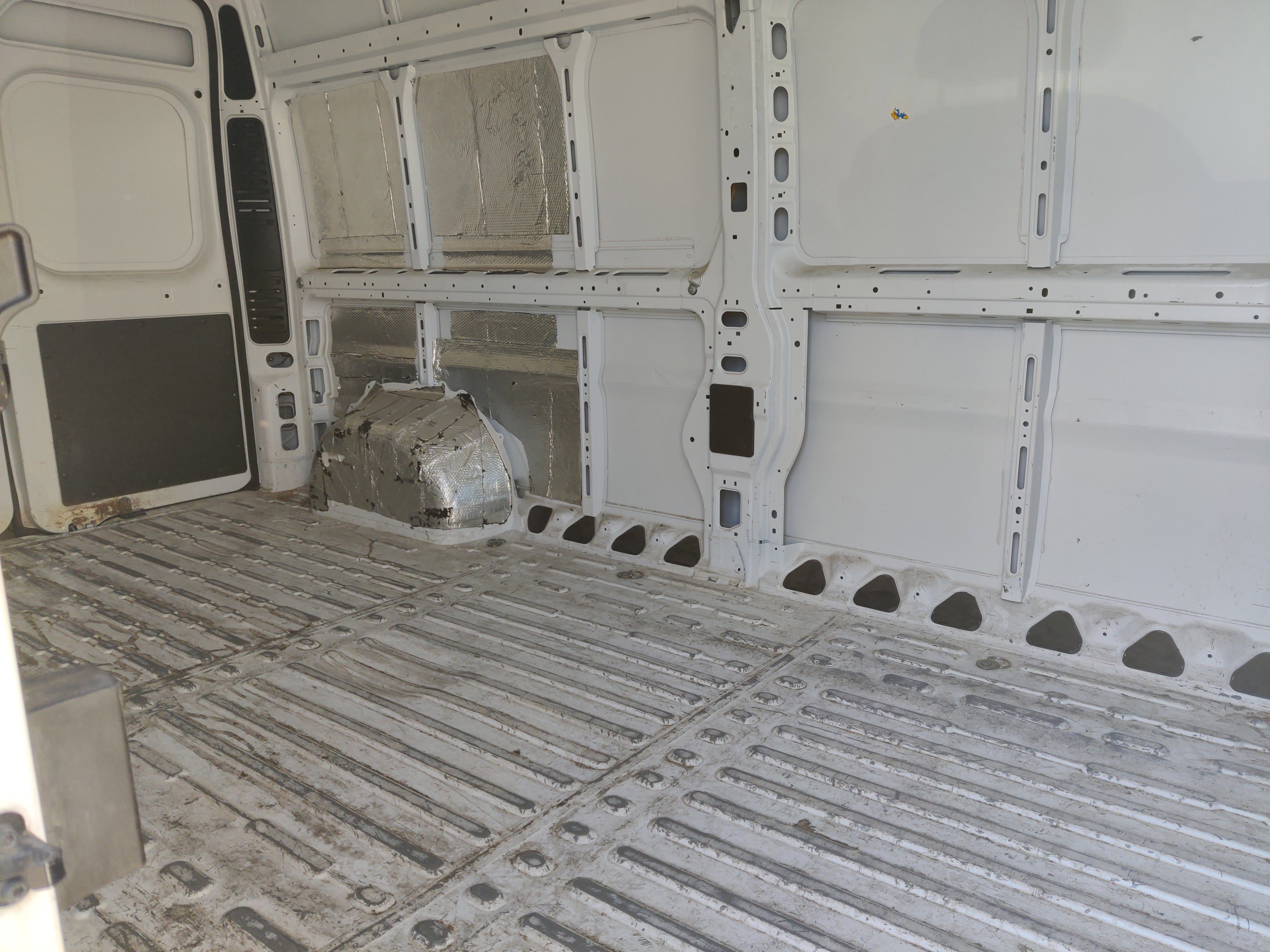 Used 2018 RAM ProMaster 2500 w/ Interior Convenience Group image 33