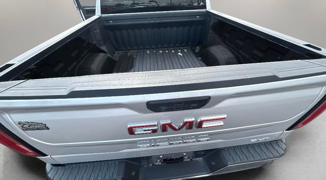 Used 2022 GMC Sierra 1500 SLT w/ X31 Off-Road Package image 6