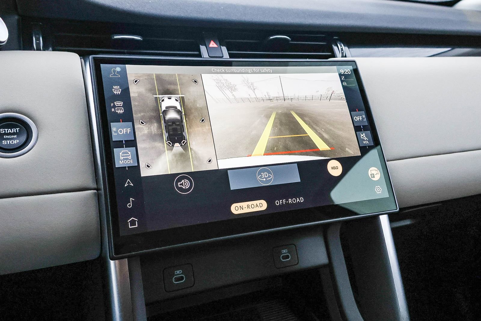 Used 2025 Land Rover Discovery Sport S image 30