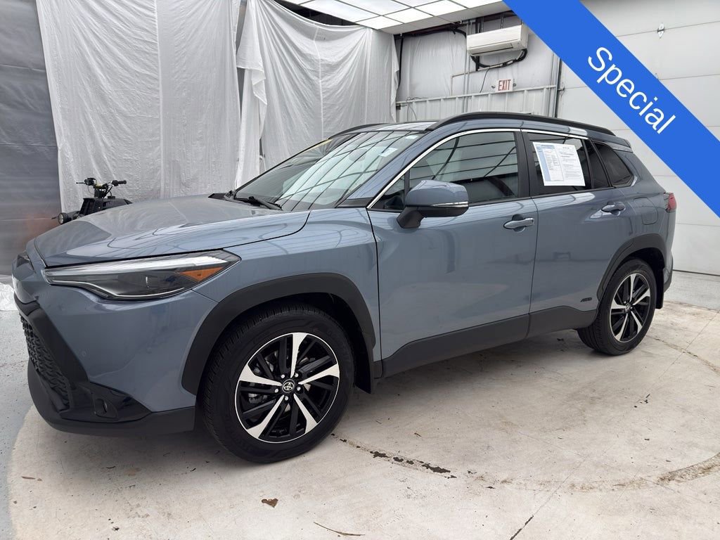 Used 2024 Toyota Corolla Cross XSE w/ Convenience Package image 22