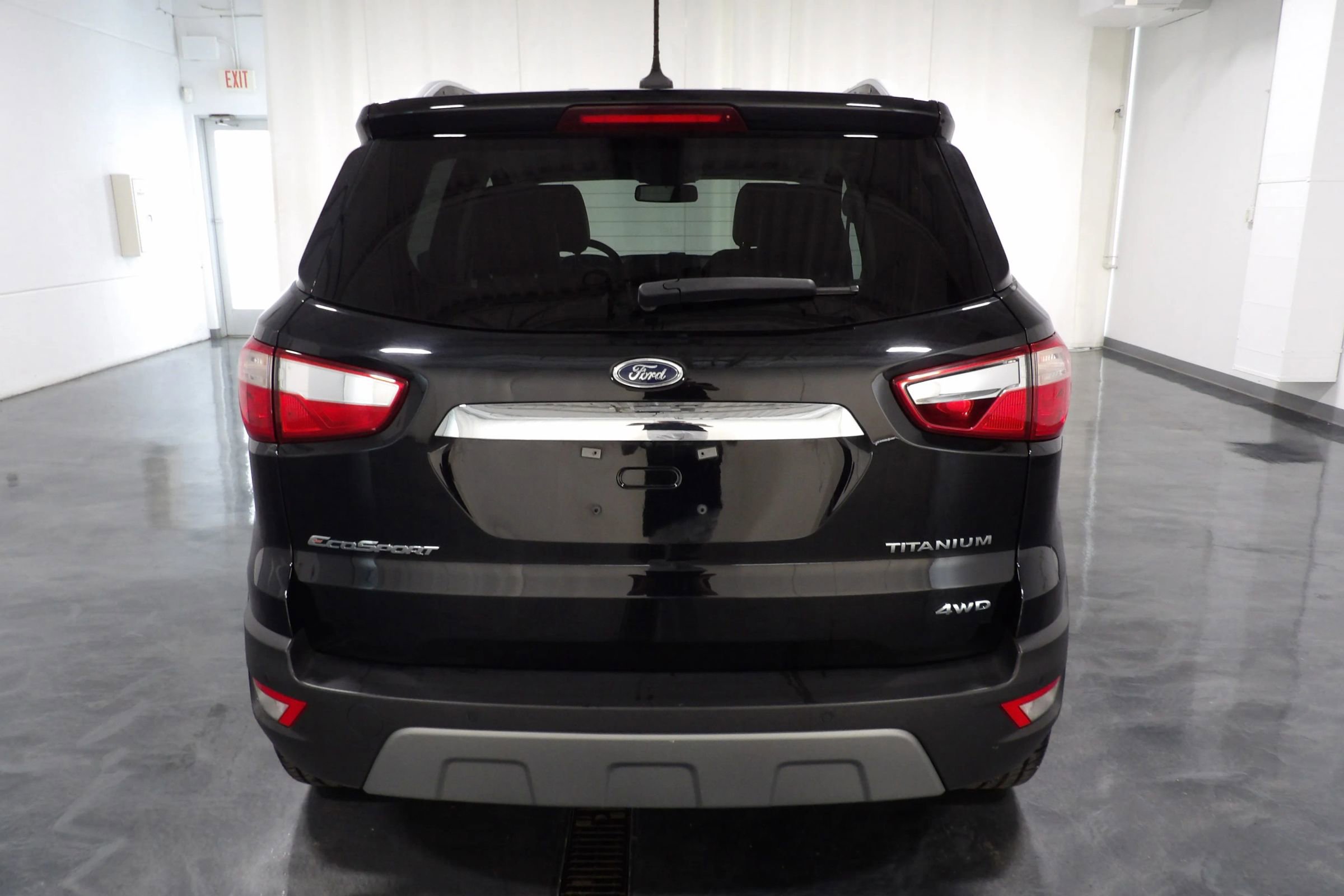 Used 2021 Ford EcoSport Titanium image 5