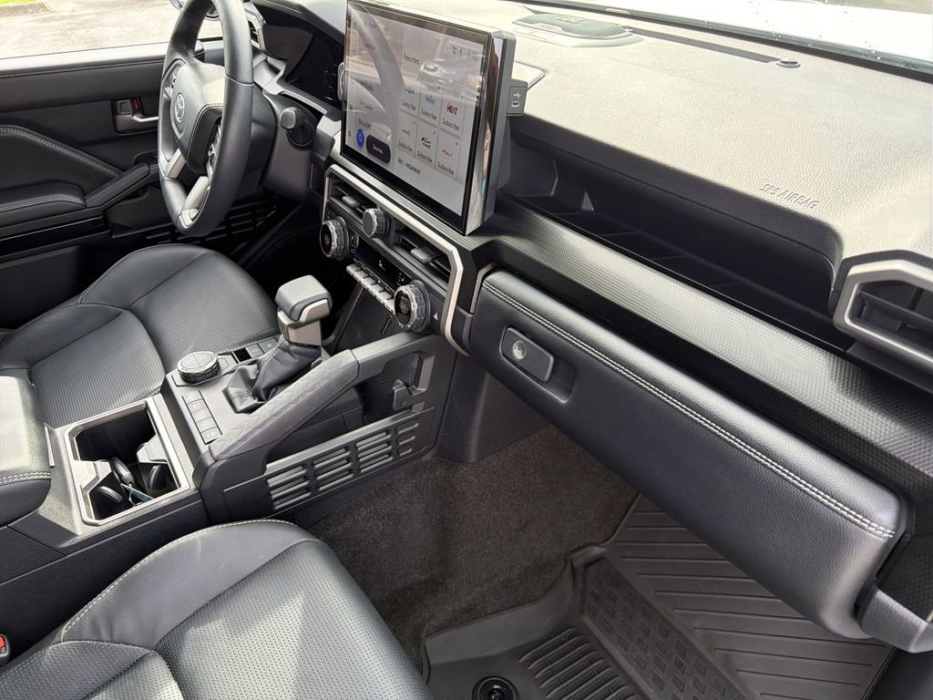 Used 2025 Toyota 4Runner Limited image 21