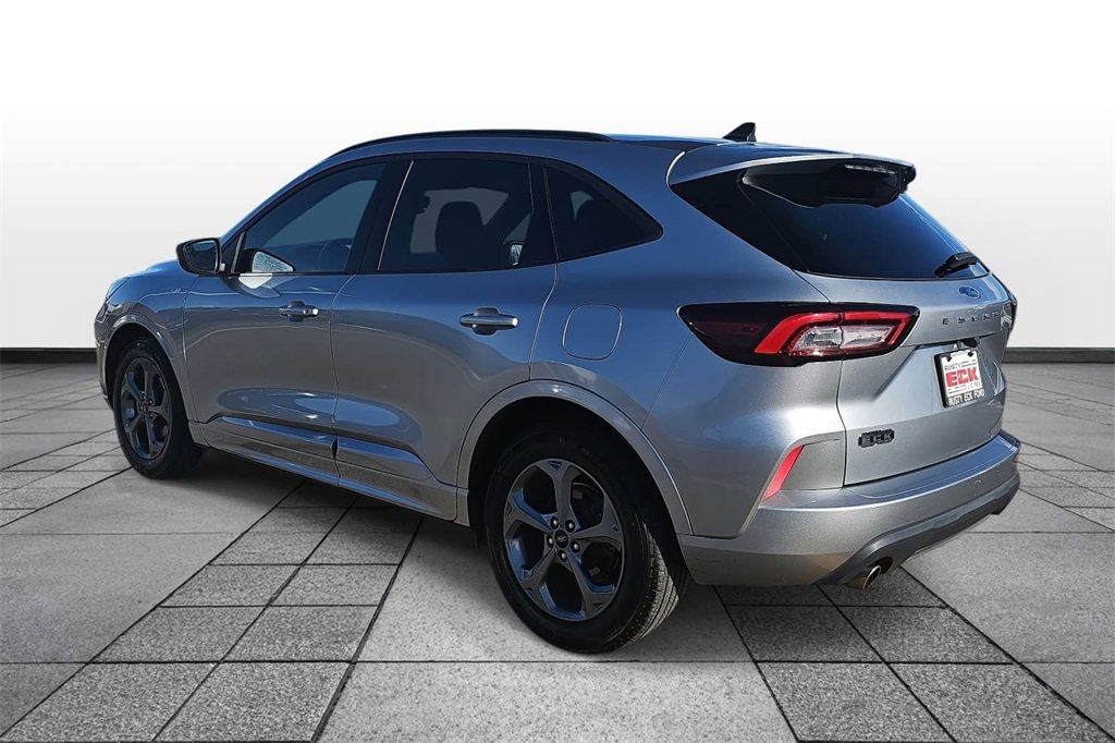 Used 2023 Ford Escape ST-Line image 7