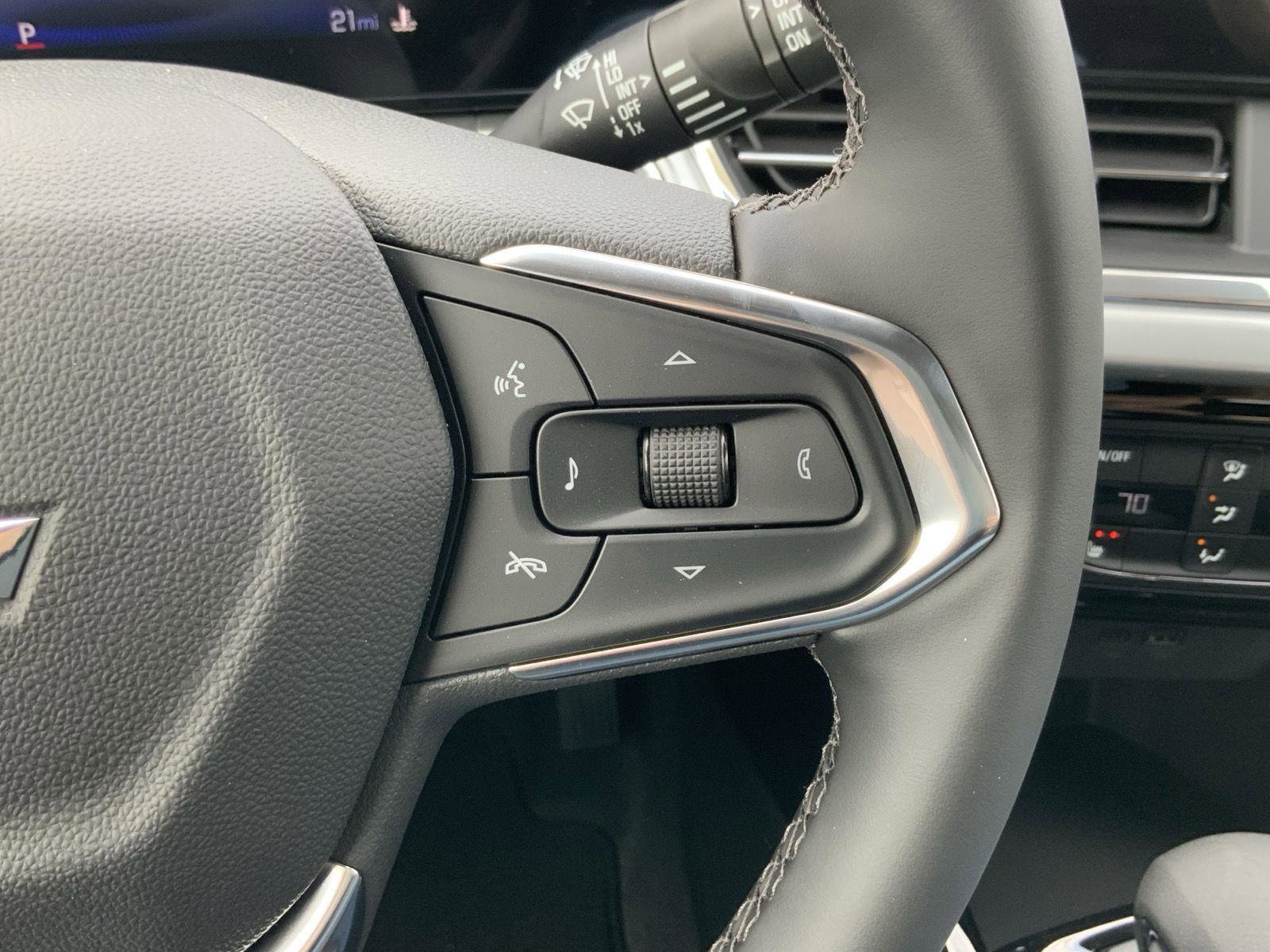 New 2026 Chevrolet Trax LT image 27