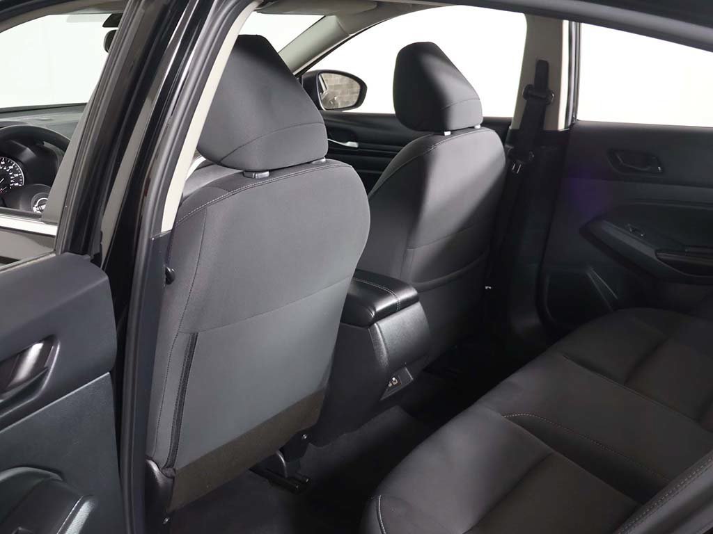 Used 2025 Nissan Altima 2.5 SV FWD image 23