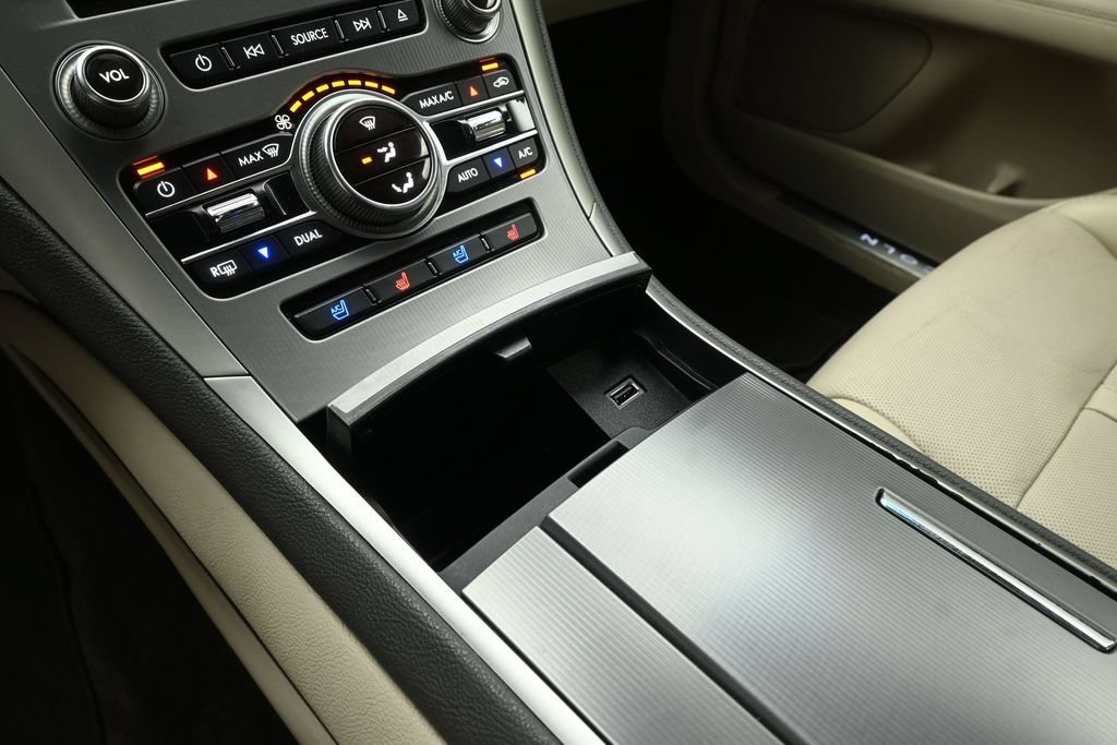 Used 2018 Lincoln MKZ Reserve FWD image 14