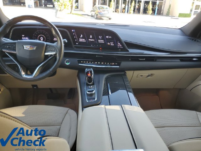 Used 2024 Cadillac Escalade ESV Premium Luxury RWD image 16